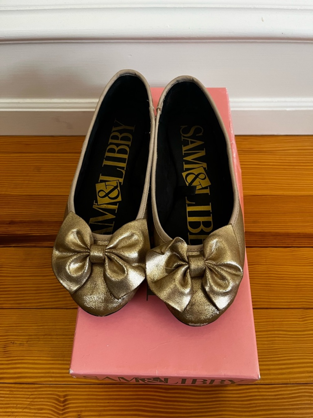 Sam & Libby Gold Bow Ballet Flats - Women's - Picture 3 of 5